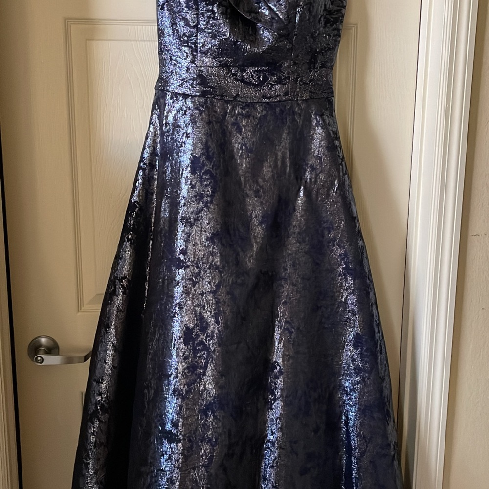 💙JOVANI Navy Metallic off shoulder Evening dress